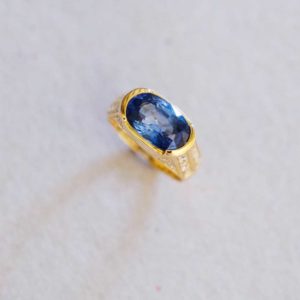 Leyser-18k-Gold-Sapphire-Diamond-Ring-4