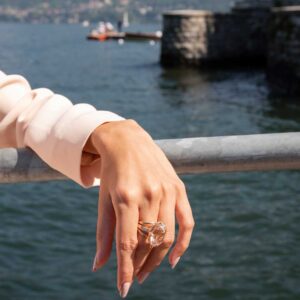 LEYSER The Bold Grande 19.84ct morganite ring in 18k rose gold worn on the hand