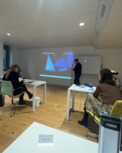 Dr. Michael S. Krzemnicki, Director of SSEF, lecturing on the unique geological and optical properties of Kashmir Sapphire during the Advanced Coloured Stones course.